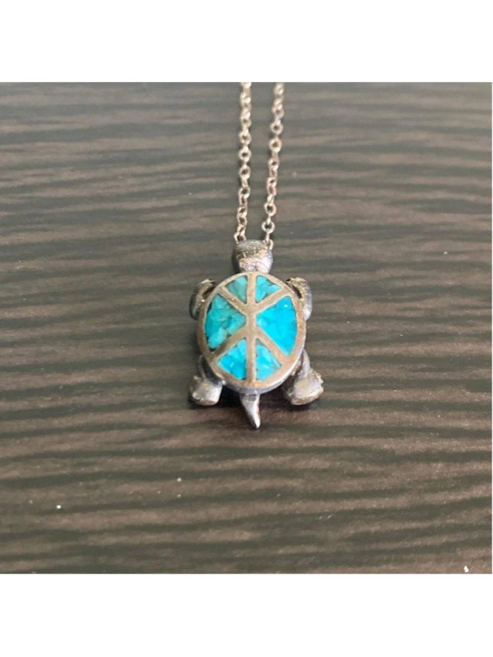 Matching vintage silver turtle ring and necklace with turquoise stone 💙🐢